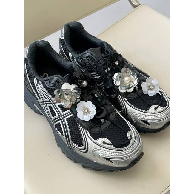 BILLIE Mini Sequin Flower Shoe Charm for Sneakers, Sandals: Ivory