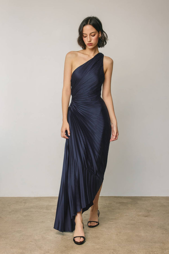Satin One Shoulder Asymmetrical Pleated Dress: BLACK / S-M-L(3-2-1)