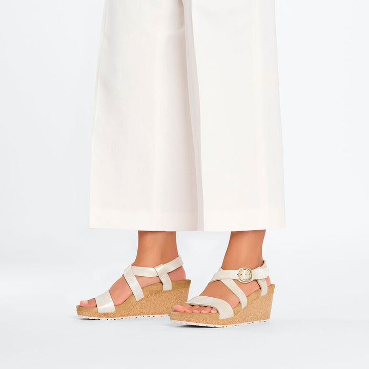 Birkenstock Sibyl Ring Buckle Metallic Silver