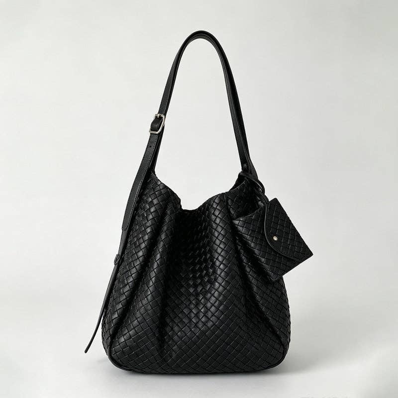 Curved Everyday Shoulder Bag: Black / F