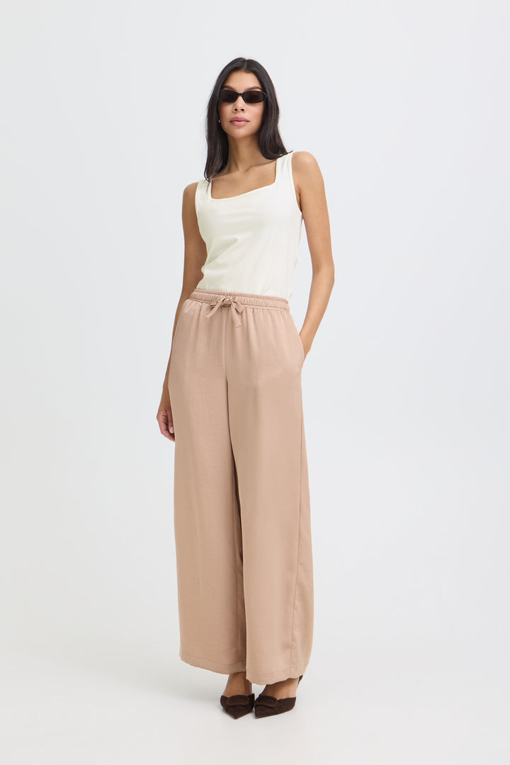 b.young Pandinna Square Neck Tank Top