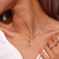 Simple Rhombus Cat's Eye Stone Pendant Neckalces DPJN2904: Black
