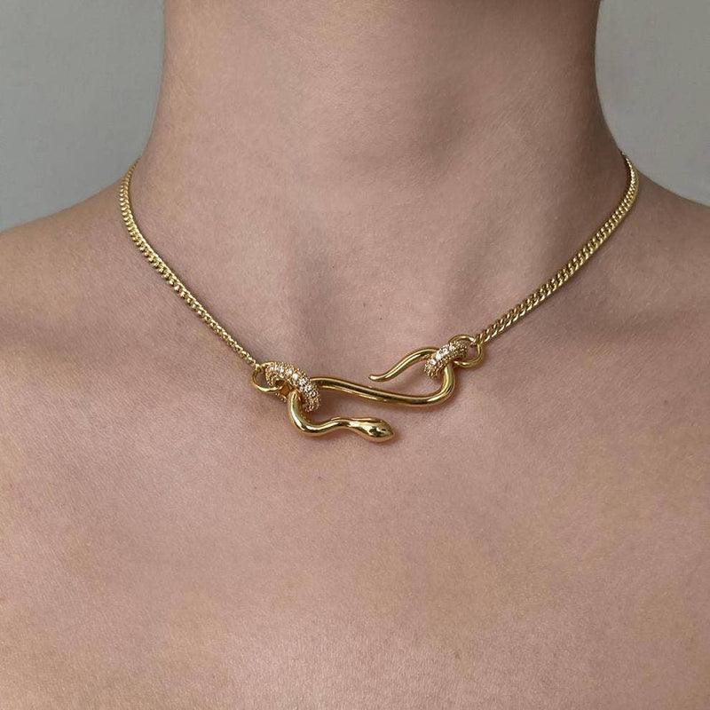 Rhinestone Snake Shaped Chain Pendant Necklace DPJN0802: Silver