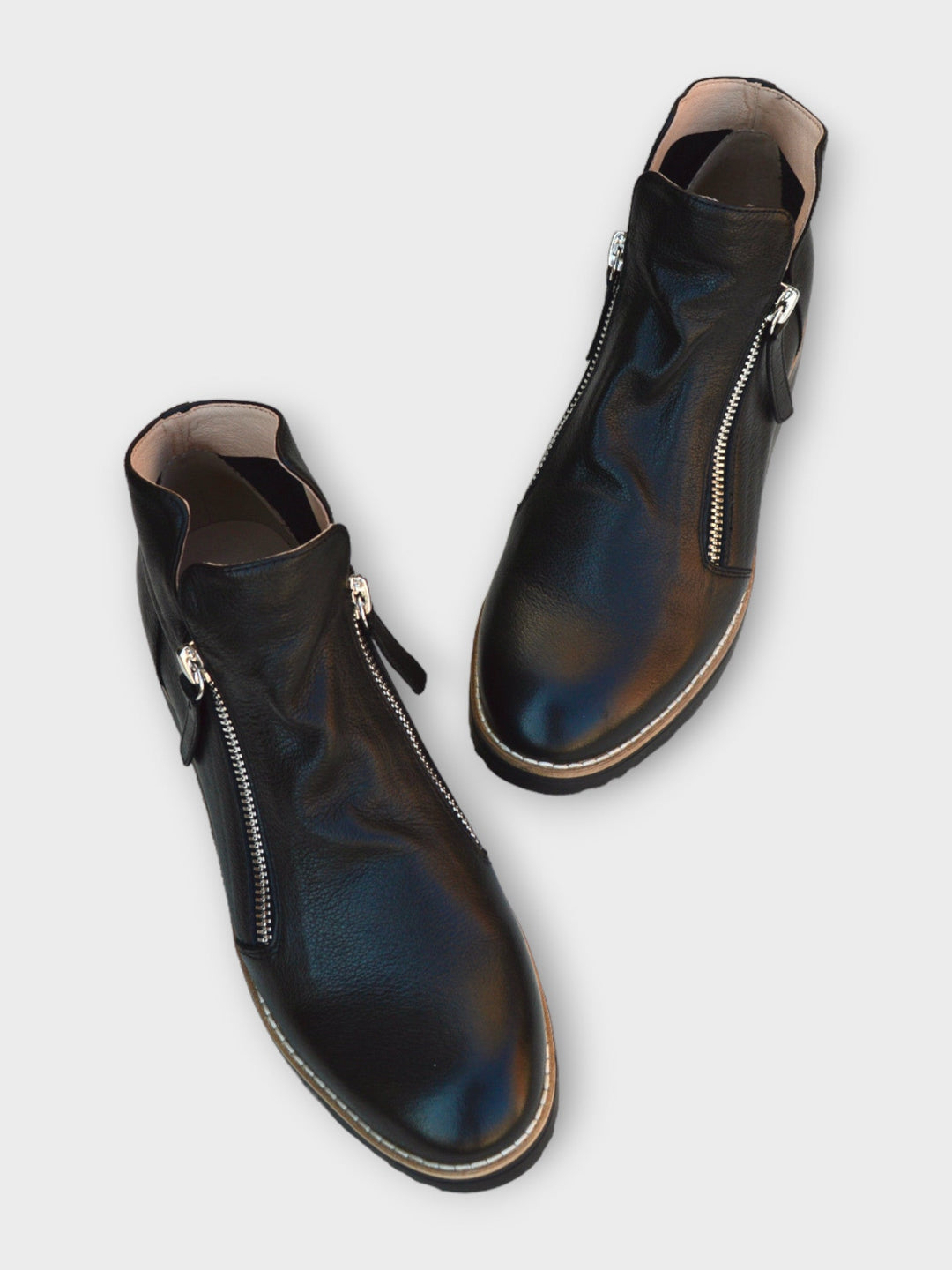 Django and Juliette Ohmy Boot