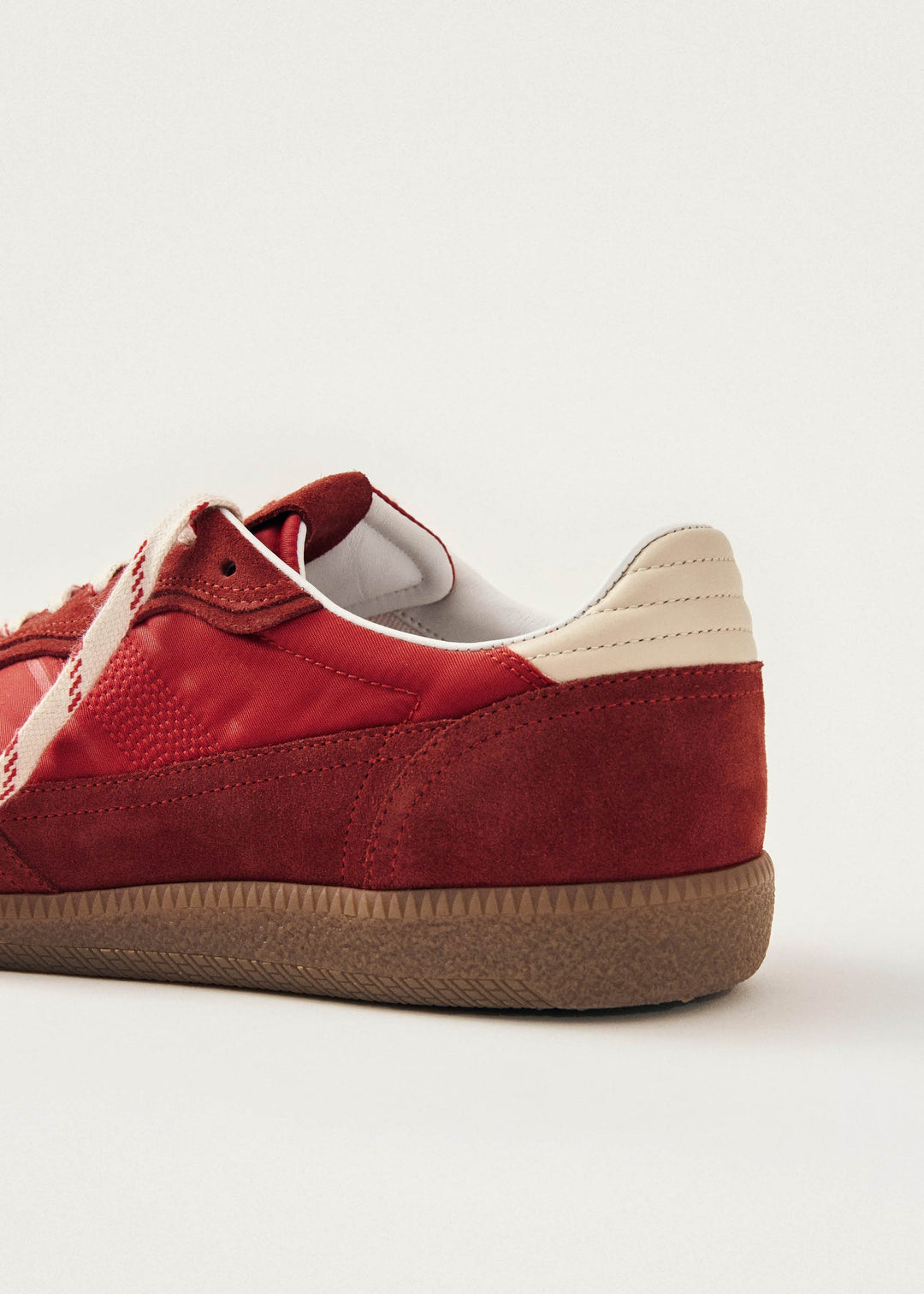 Alohas Rife Sheen Red Leather Sneakers