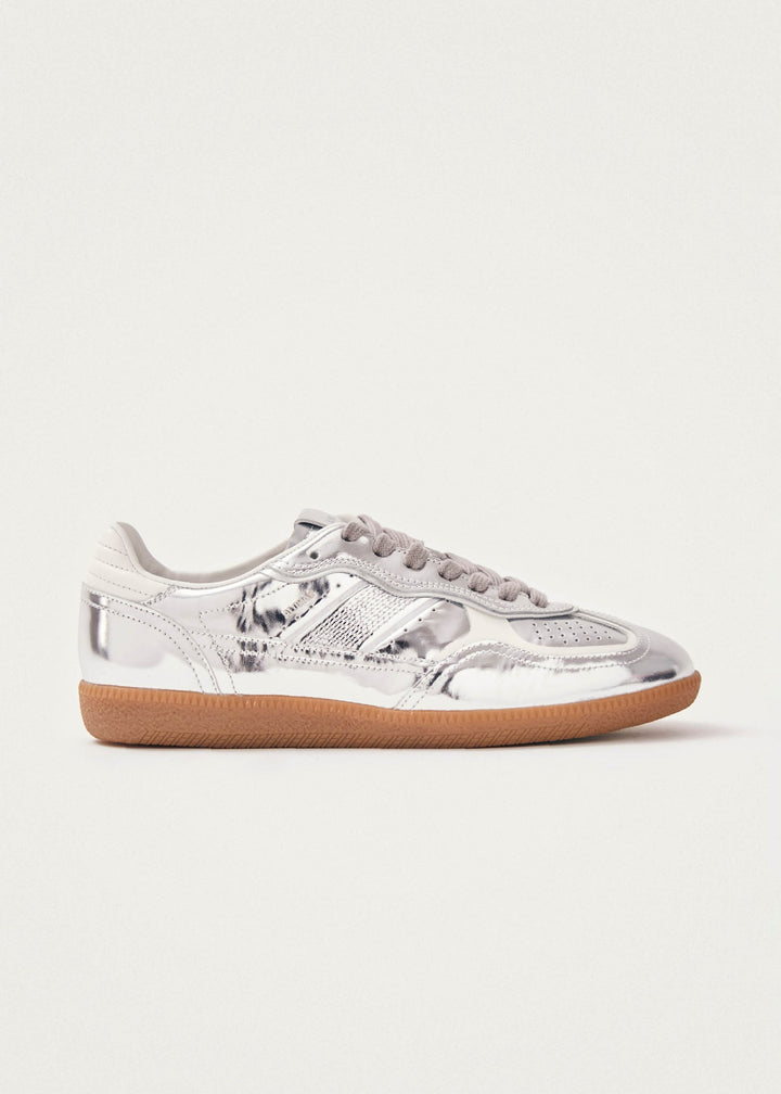 Alohas Shimmer Silver Cream Leather Sneakers