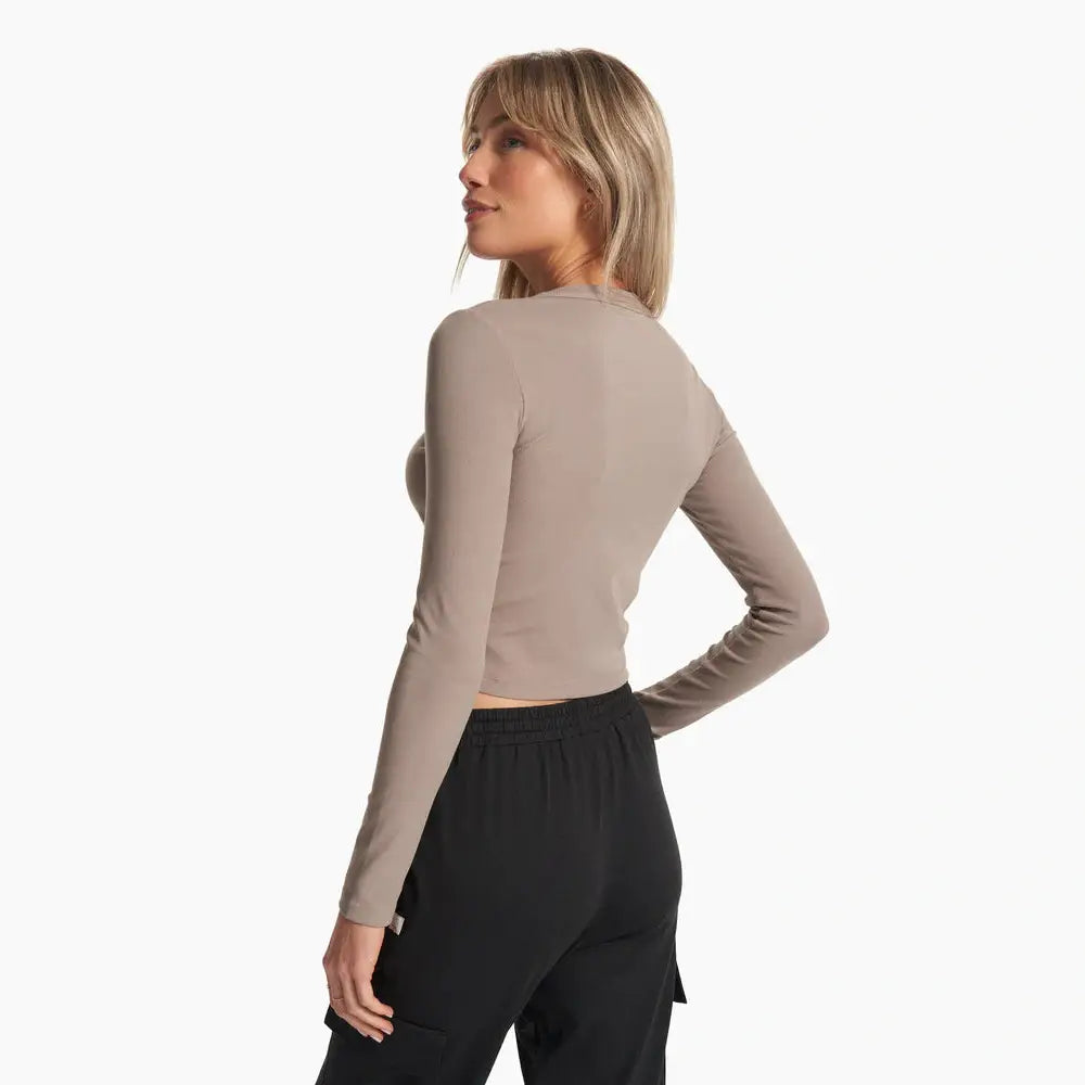 Vuori Long Sleeve Pose Scoop Tee