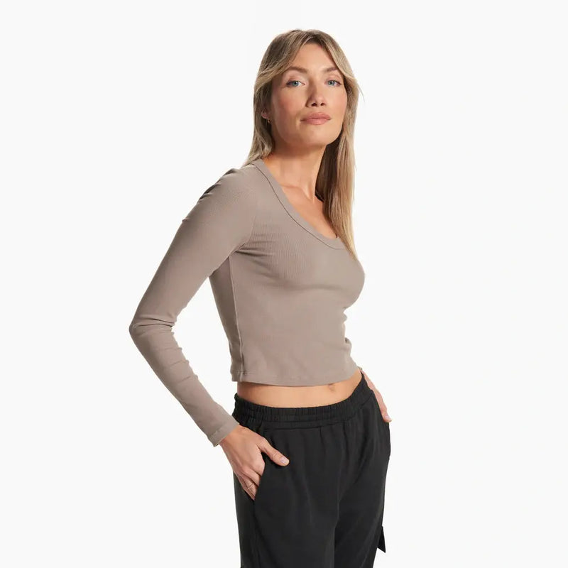 Vuori Long Sleeve Pose Scoop Tee