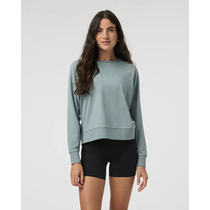Vuori Long Sleeve Halo Crew