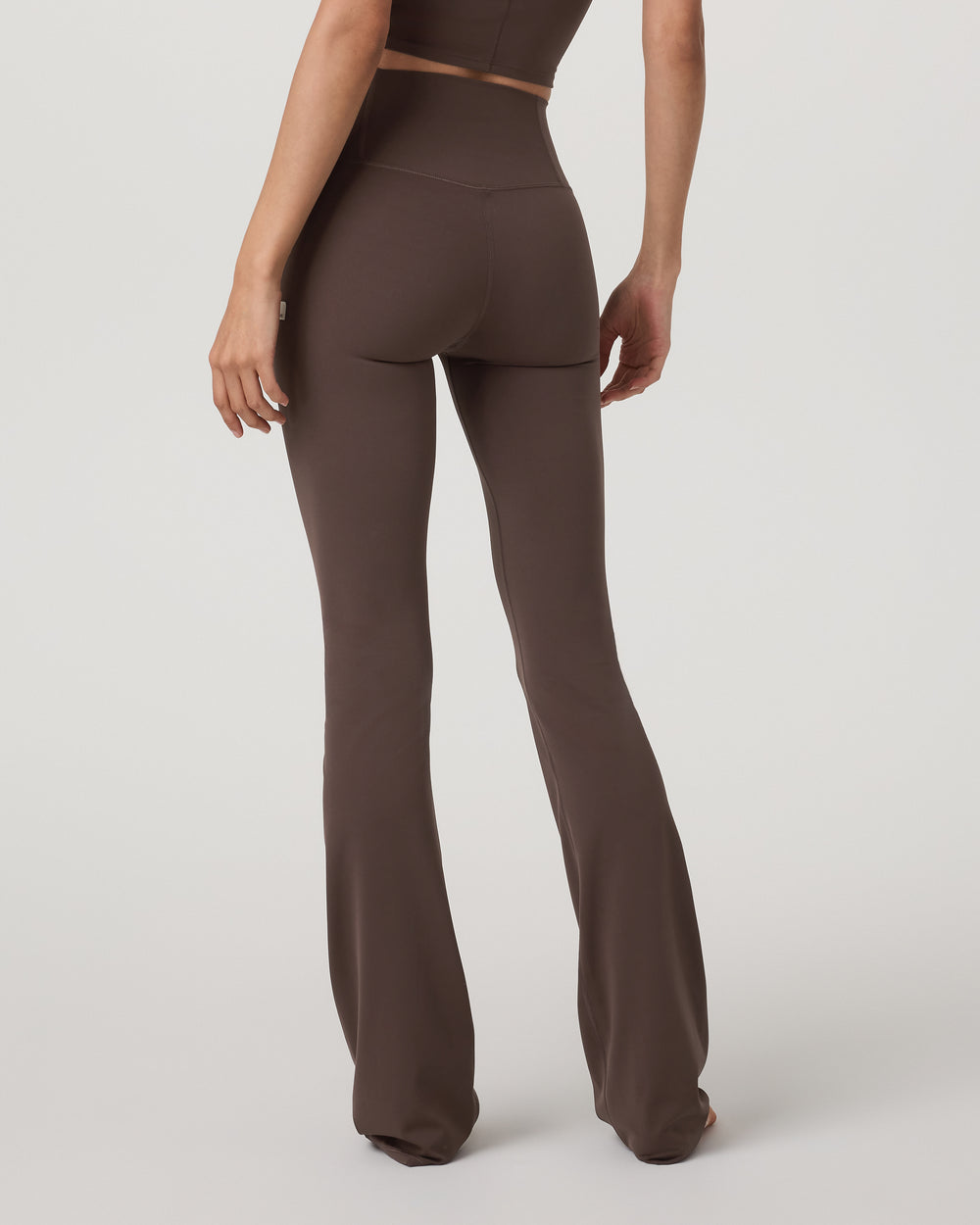 Vuori AllTheFeels Slim Flare