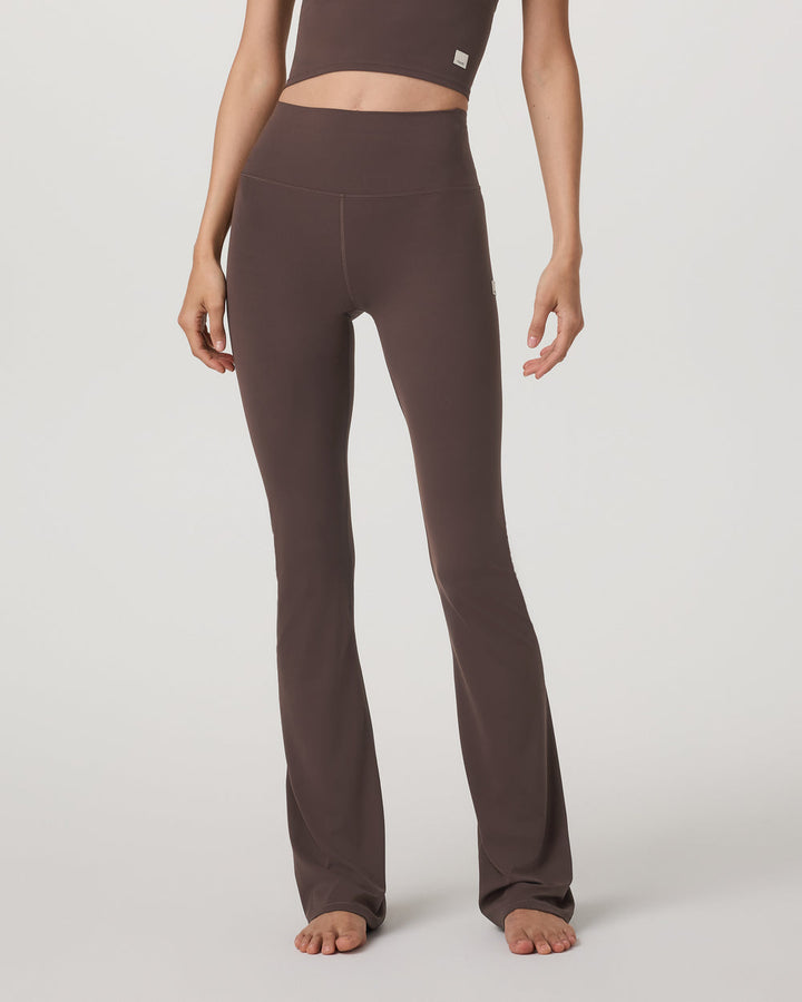 Vuori AllTheFeels Slim Flare