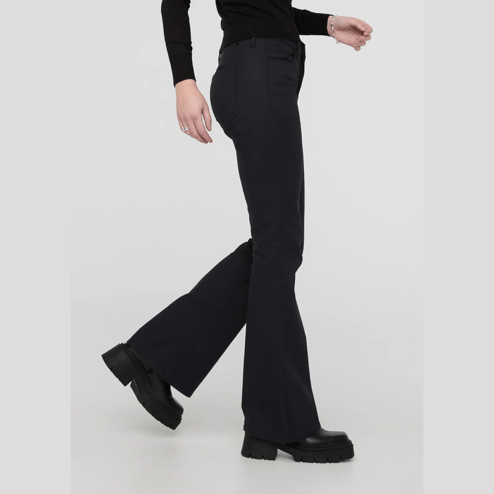 Du/er NuStretch High Rise Flare