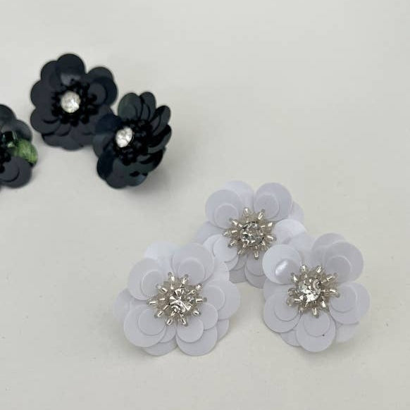 BILLIE Mini Sequin Flower Shoe Charm for Sneakers, Sandals: Ivory