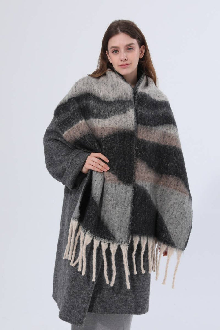 Gradient Stripe Thickened Tassel Scarf