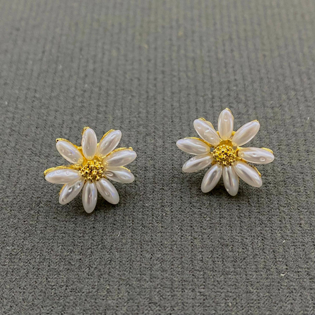 Daisy Ear Studs Earrings