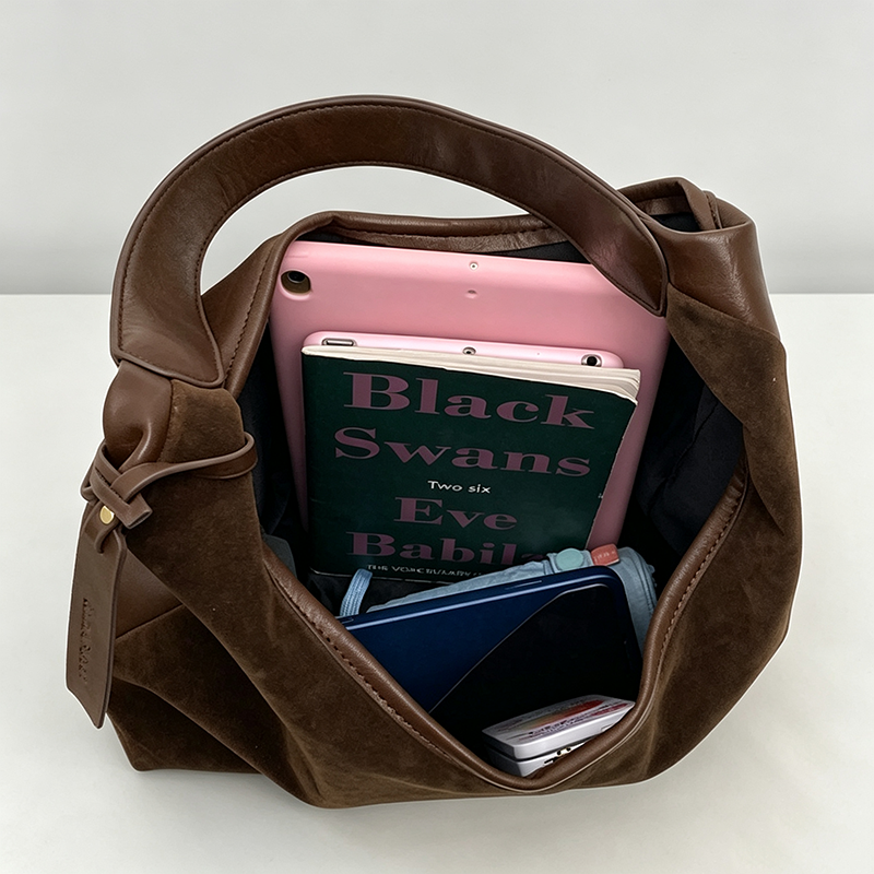 Vintage Suede Hobo Shoulder Bag: Black / One Size