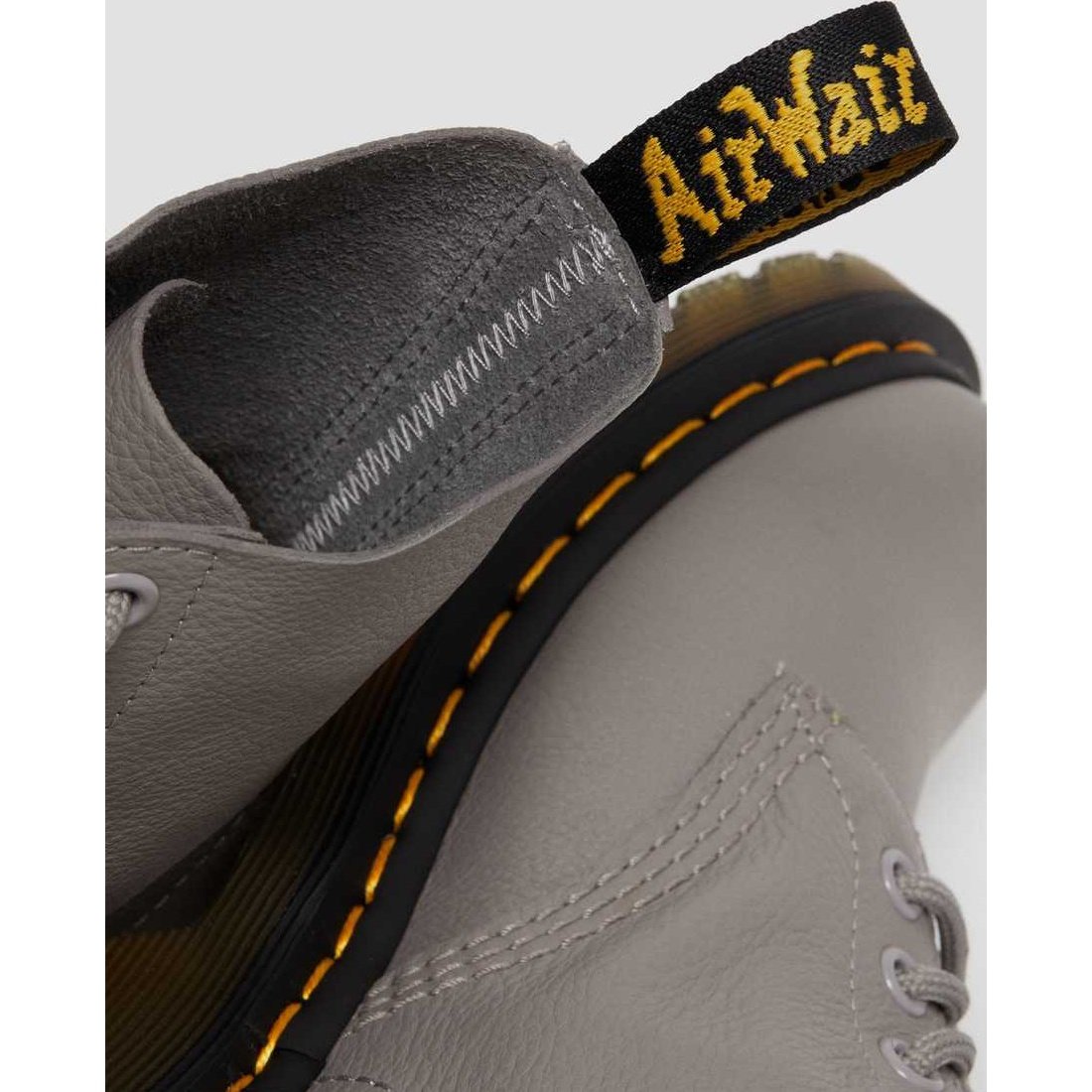 Dr. Martens 1460 Pascal Virginia Leather