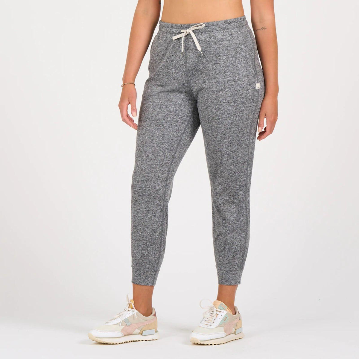 Vuori Performance Jogger Heather Grey