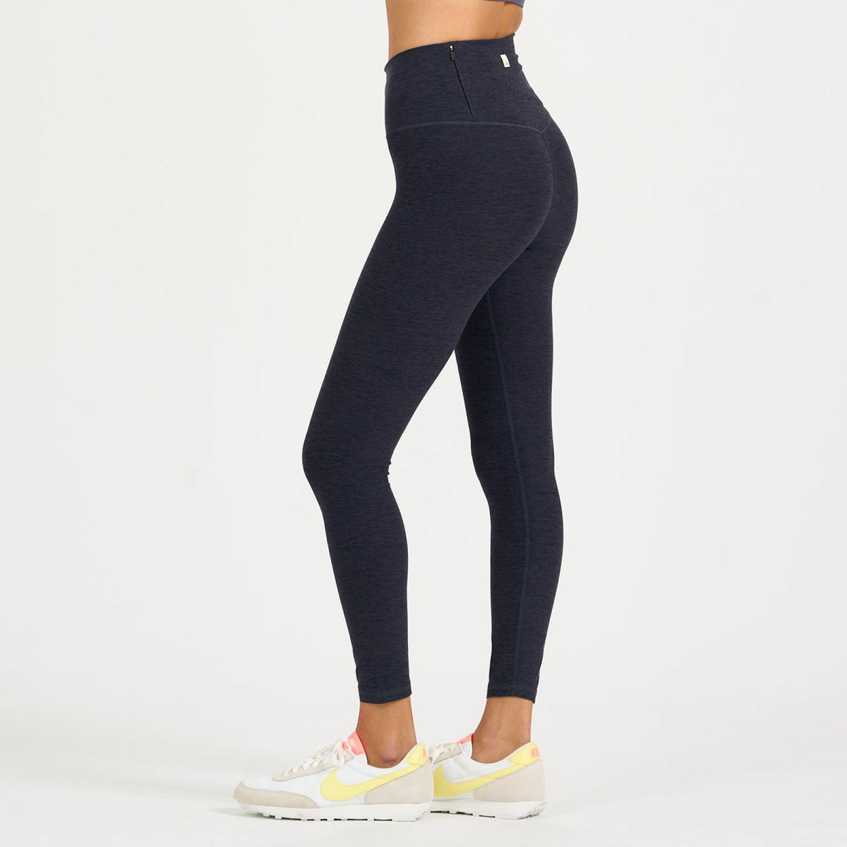 Vuori Clean Elevation Legging – S.O.S Save Our Soles